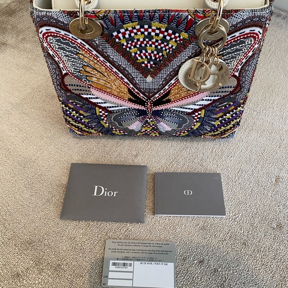 Lady Dior Embroidered runway medium handbag - Picture 6 of 8